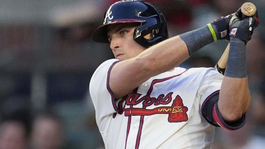 Braves 3B Austin Riley leaves game with tightness on his left side