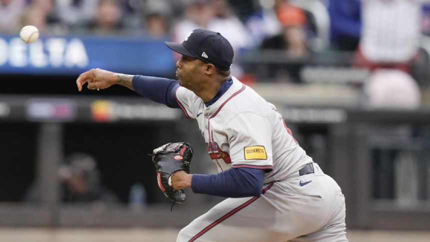 Braves' pitching combines to no-hit the Mets for 8 2/3 innings, win 4-1