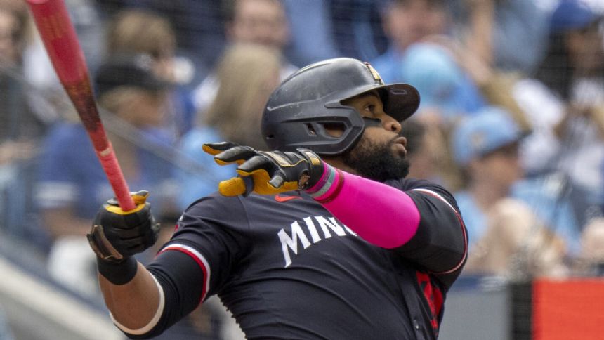 Santana homers, Ober fans 10 as red-hot Twins beat Blue Jays 5-1 for 17th win in 20 games