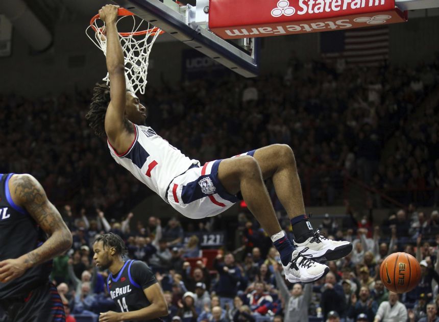 Adama Sanogo scores 26, No. 18 UConn beats DePaul 75-68