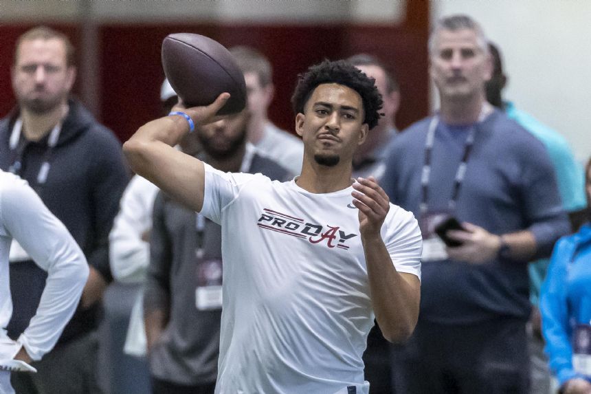 Alabama's Bryce Young throws for NFL teams at pro day