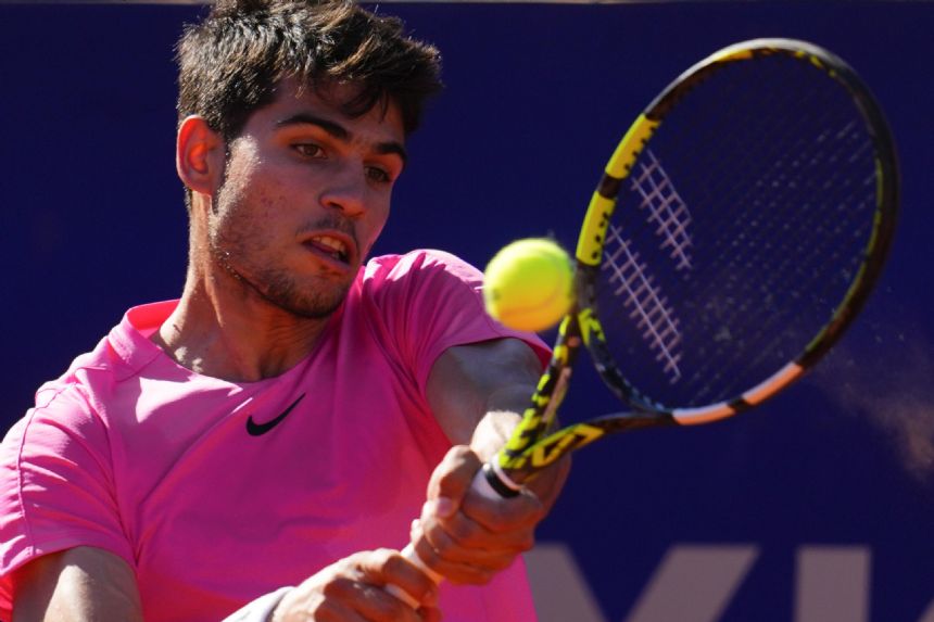 Alcaraz beats Norrie on clay for 1st title since U.S. Open