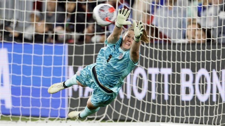 Alyssa Naeher makes 3 saves in shootout as United States edges Canada for SheBelieves Cup title