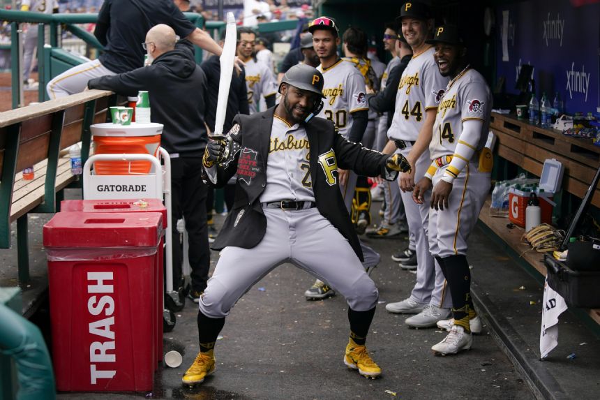 Andujar homers in season debut, Pirates beat Nationals 6-3