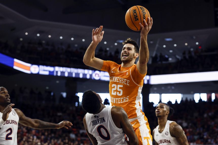 Auburn boosts tournament hopes, wins 79-70 over No. 12 Vols