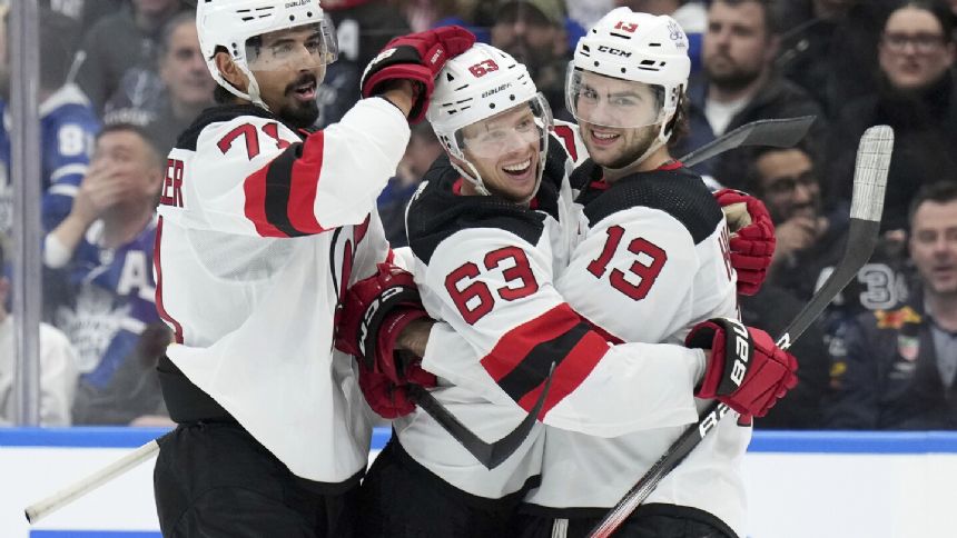 Auston Matthews scores 67th and 68th goals of season in Maple Leafs' 6-5 loss to Devils