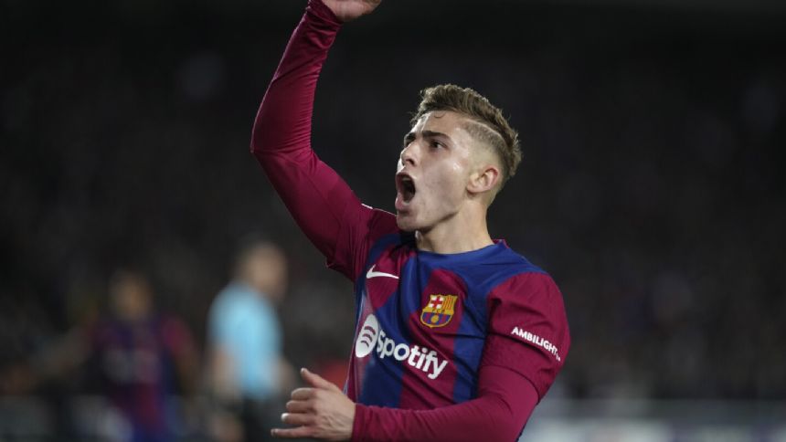 Barcelona back in Champions League quarterfinals after 3-1 win over Napoli