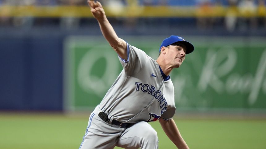 Gausman pitches streaking Blue Jays past Yankees 6-1 to maintain