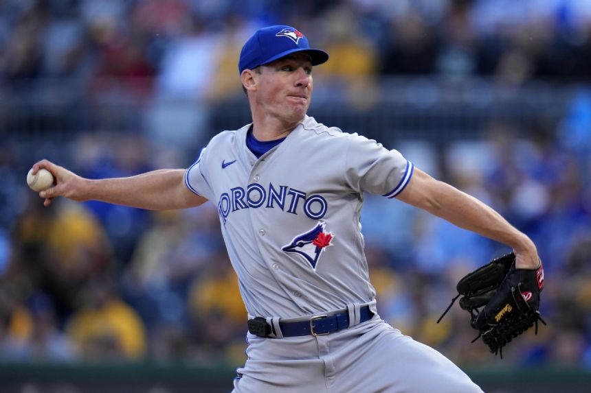 Bassitt impressive as Blue Jays end skid, top Pirates 4-0