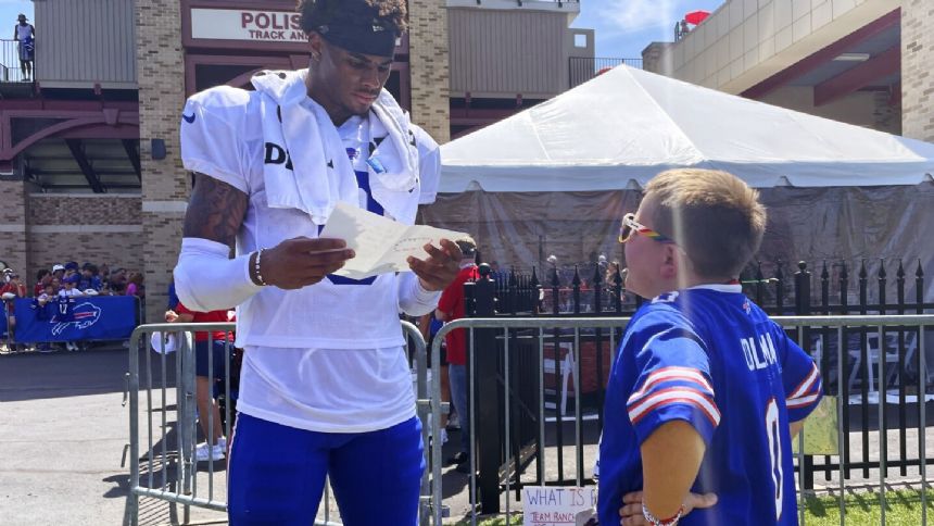 Bills receiver Keon Coleman thanks 10-year-old fan who made friendship bracelets for him