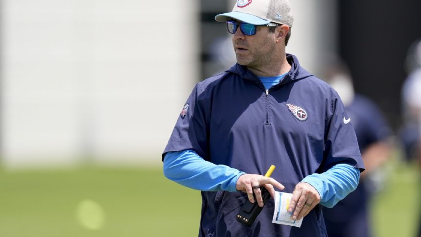 Brian Callahan leaning on lots of Cincy ties as he works to turn around the Titans