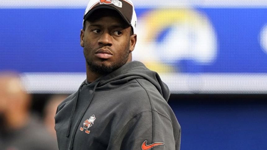 Browns running back Nick Chubb is progressing in rehab for knee injury and hopes to play in '24