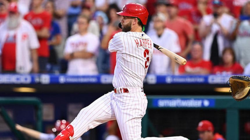 Bryce Harper returns from 52-game absence with two-RBI single in Phillies win