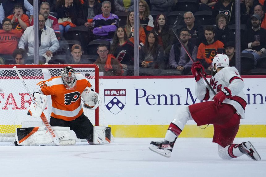 Burns' OT goal leads Hurricanes to 4-3 win over Flyers