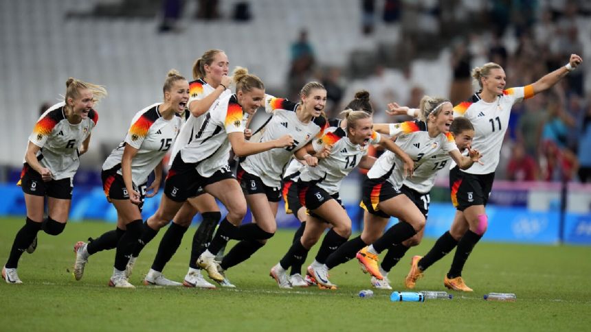 Canada women's soccer team ends scandal-plagued Olympic run in penalty shootout loss to Germany