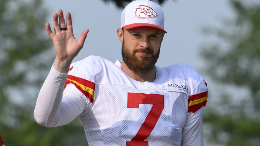 Chiefs make Harrison Butker the highest-paid kicker in the NFL