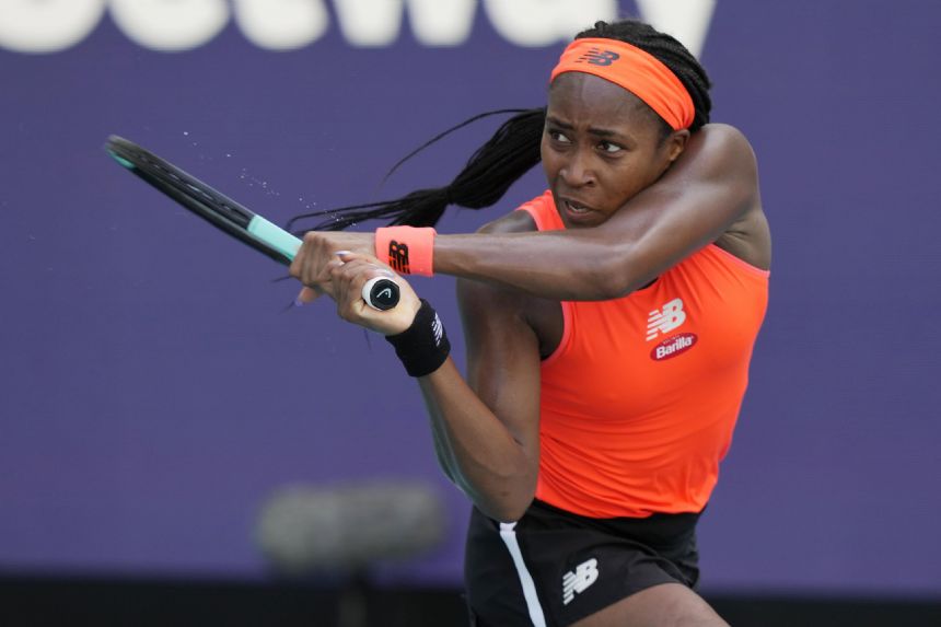 Coco Gauff loses lead, match against Potapova at Miami Open