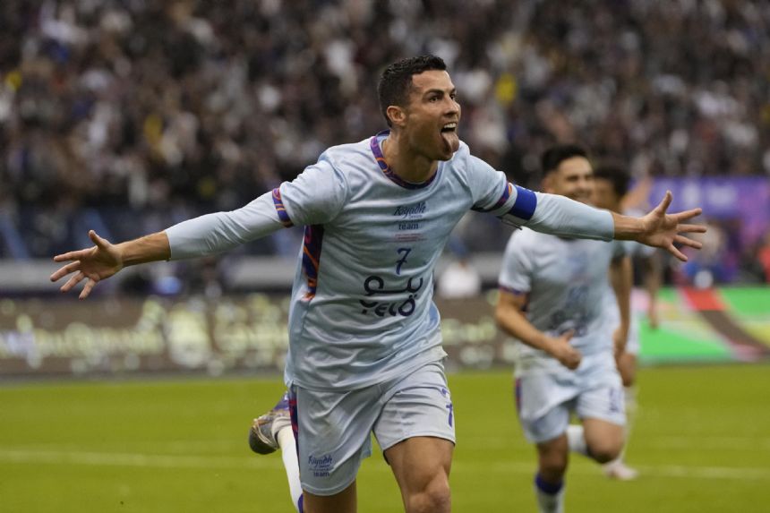 Cristiano Ronaldo scores 4 goals in Saudi Pro League game