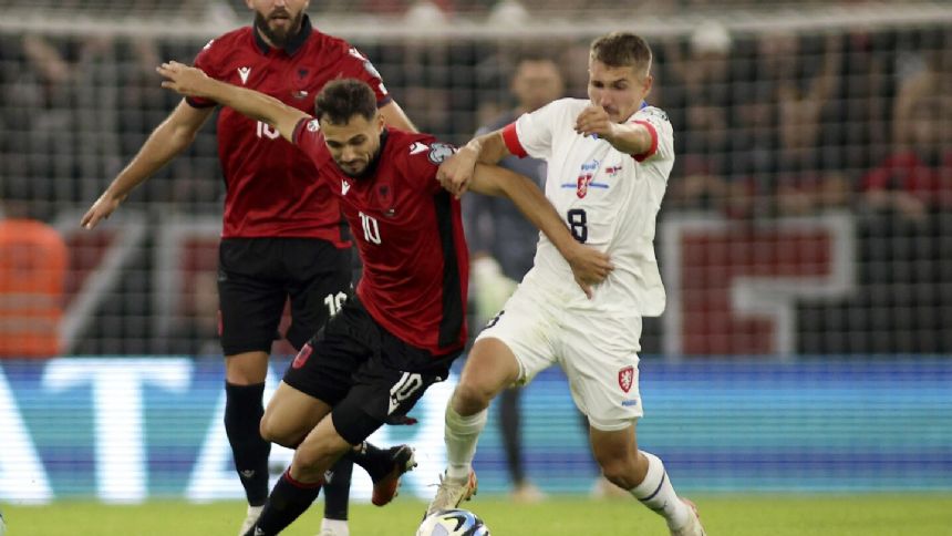 Czech Republic midfielder Michal Sadilek injures his leg while riding a bicycle, will miss Euros