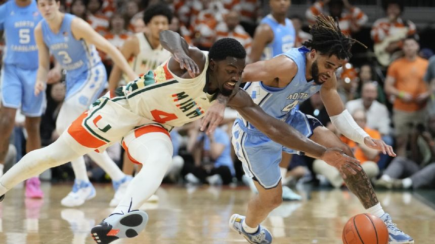 Davis' 25 points leads No. 3 North Carolina to 75-72 win over Miami