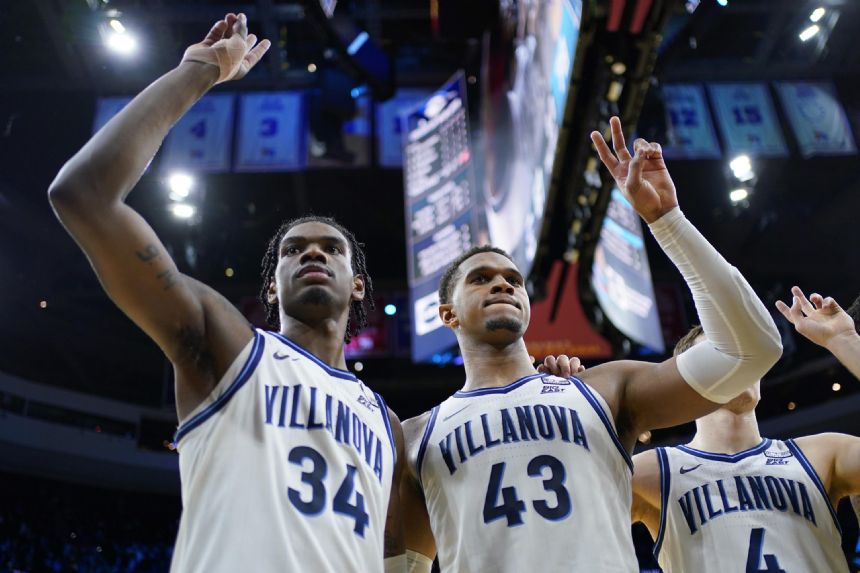 Dixon leads Villanova past No. 19 Creighton 79-67