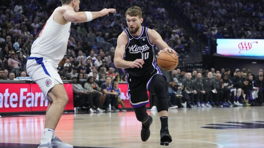 Domantas Sabonis has 22 points, 20 rebounds as Kings beat Clippers 109-95