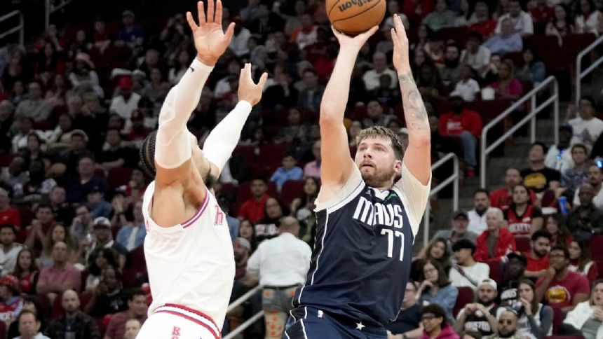 Doncic scores 47 as Mavericks win seventh straight and end Rockets' 11-game win streak