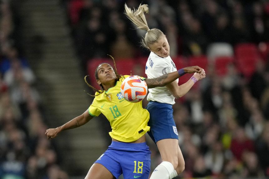 England's Leah Williamson leaves Arsenal game with injury