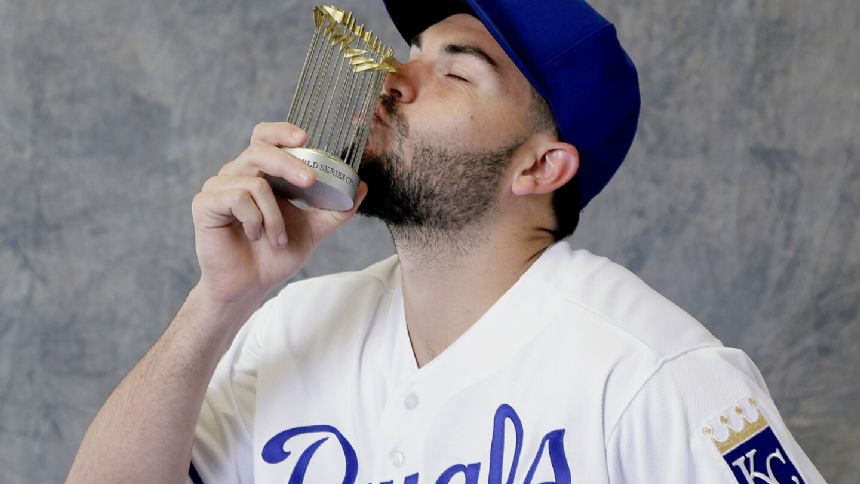 Eric Hosmer retires from baseball following a 13-year career and a World Series title