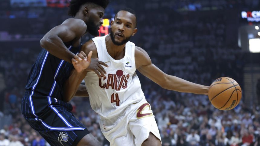 Evan Mobley, Cavaliers agree on 5-year, $224 million rookie contract extension, AP source says