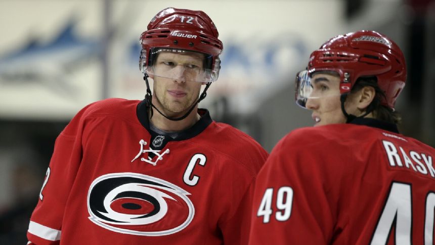 Former NHL all-star Eric Staal inks 1-day deal with Carolina Hurricanes to retire after 18 seasons