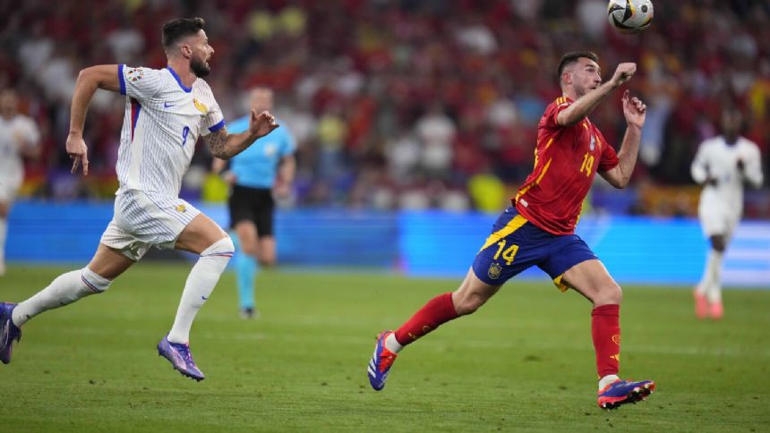 France's all-time leading scorer Giroud ends his international career