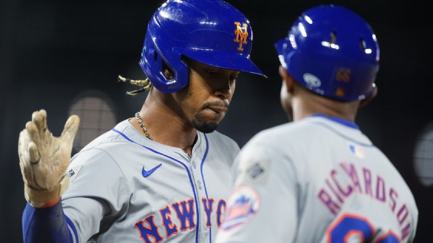 Francisco Lindor breaks tie with 2-run single in 9th to push the Mets past the Rockies 5-3