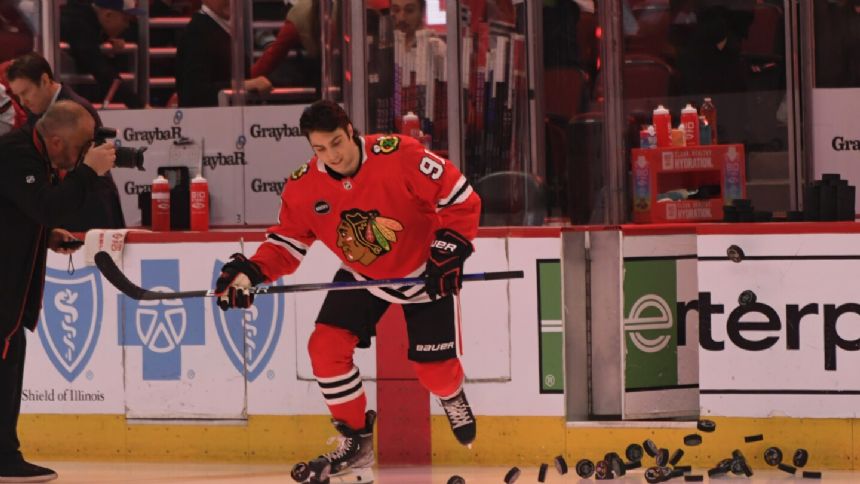 Frank Nazar makes his NHL debut with Chicago Blackhawks