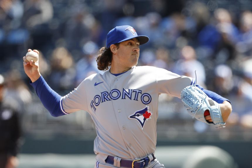 Gausman leads Blue Jays to 3rd straight win over Royals, 6-3