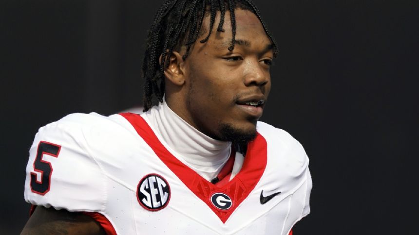 Georgia wide receiver Rara Thomas arrested on cruelty to children, battery charges