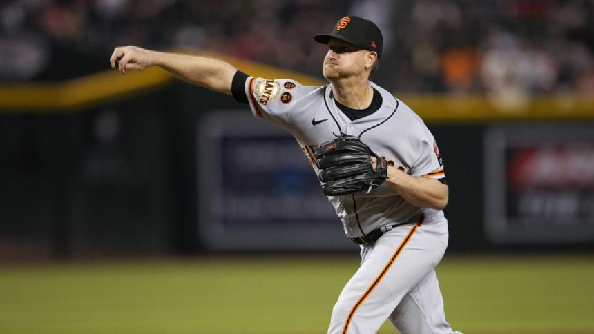 Giants right-handed pitcher Alex Cobb leaves game in 3rd inning after injury