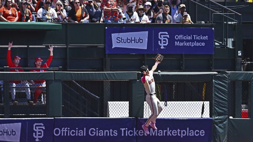 Giants' Jung Hoo Lee to have season-ending surgery on dislocated left shoulder