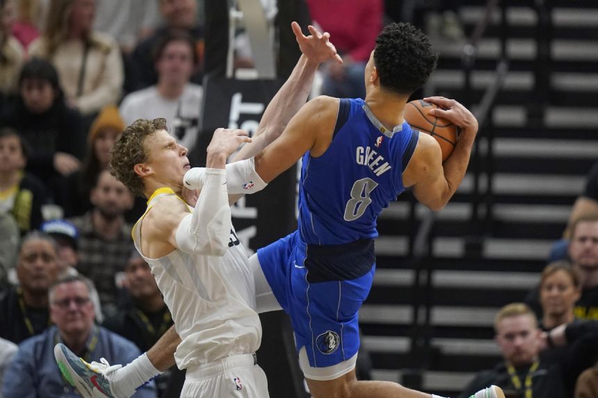 Green, Hardy help Mavs surprise Jazz 124-111 without Doncic