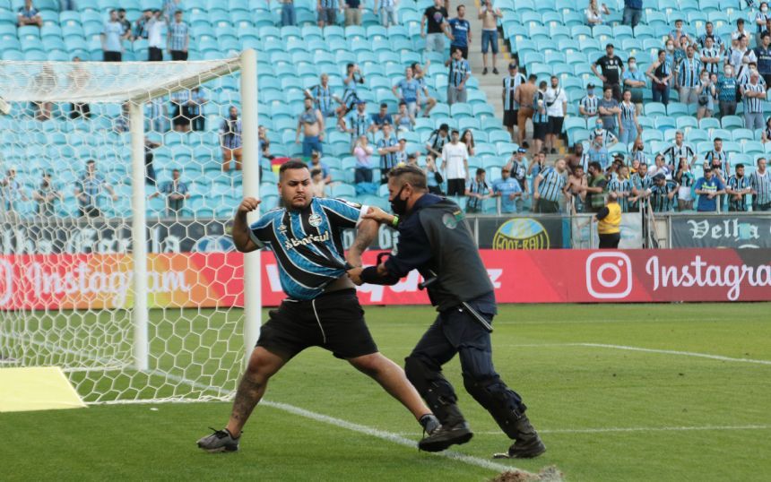 Gremio relegated 4 years after Copa Libertadores title