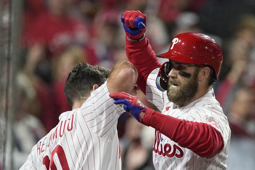 Harper, Phillies tie World Series mark with 5 HR, top Astros