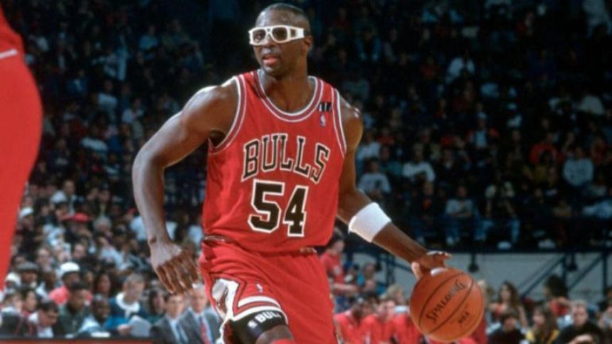 Horace Grant's Bulls championship rings up for auction, expected to fetch over $100K each