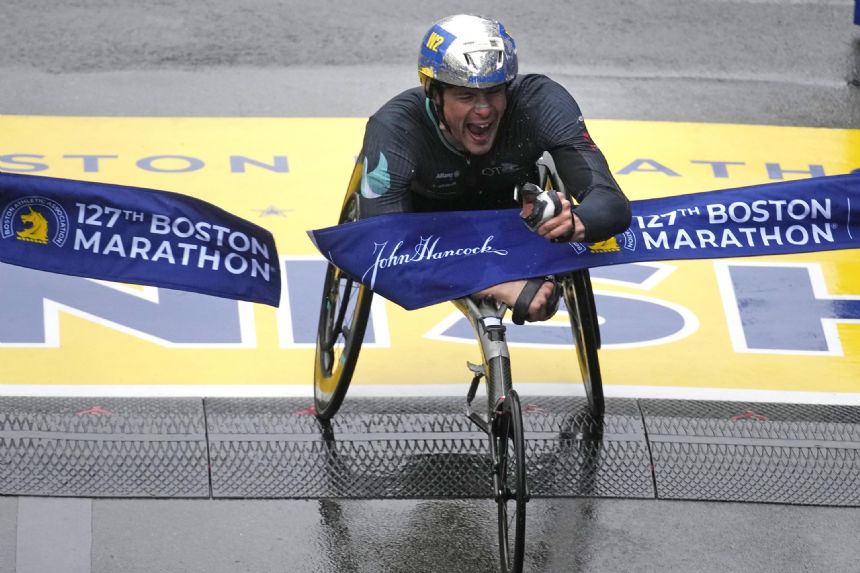 Hug wins 6th career Boston Marathon wheelchair title