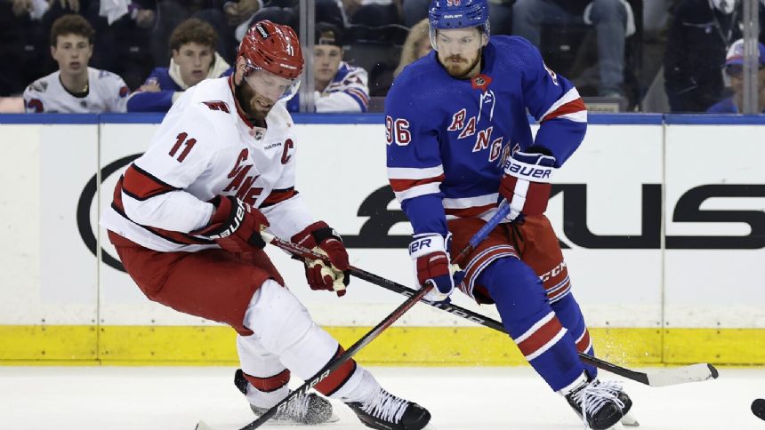 Hurricanes continue restocking in free agency by signing Jack Roslovic to a 1-year deal