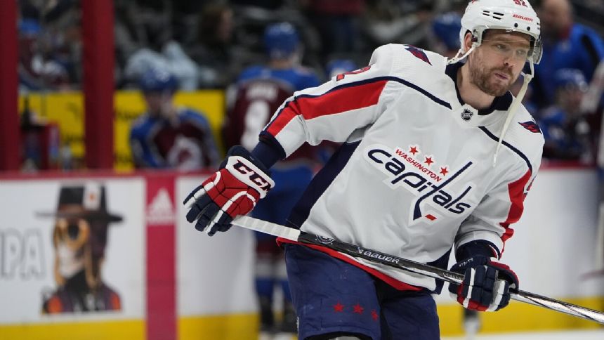 Hurricanes make another big pre-NHL trade deadline move. They got Kuznetsov from the Capitals