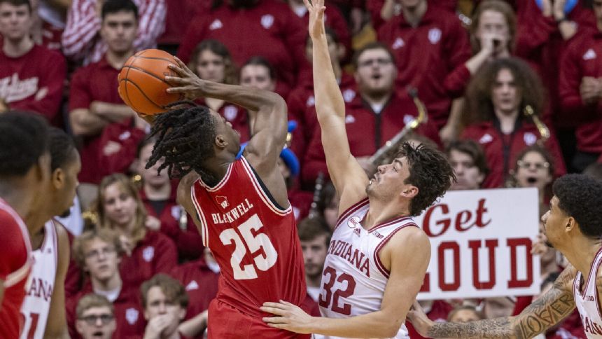 Indiana-Wisconsin game delayed after fire alarm prompts arena evacuation