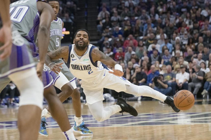 Irving's 25 points, 10 assists lead Mavericks over Kings