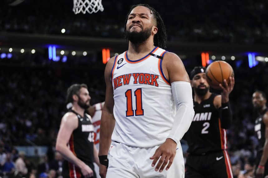 Jalen Brunson scores 38 points, Knicks beat Heat 112-103 in Game 5 to cut deficit to a game