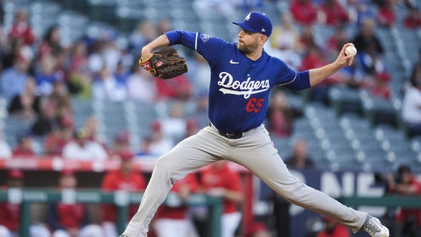 James Paxton gets a spot on the Dodgers' active roster. He also gets a $2 million bonus