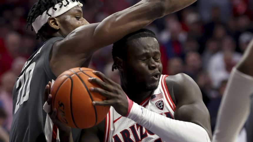 Jaylen Wells has late 4-point play to help No. 21 Washington State beat No. 4 Arizona 77-74